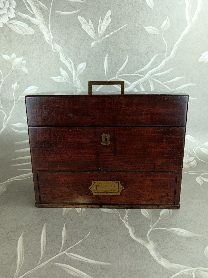Fine Late Georgian Mahogany Campaign Travelling  Apothecary Chest (7).jpg